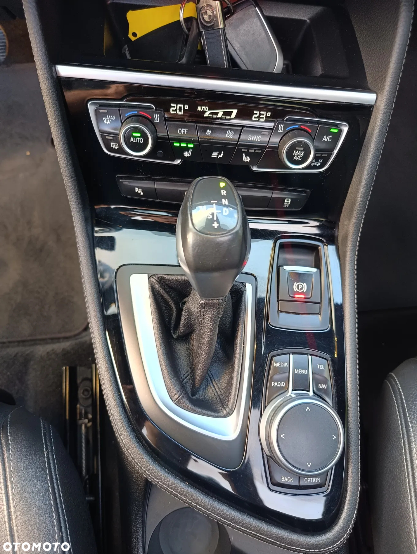 BMW Seria 2 220d Luxury Line sport - 23