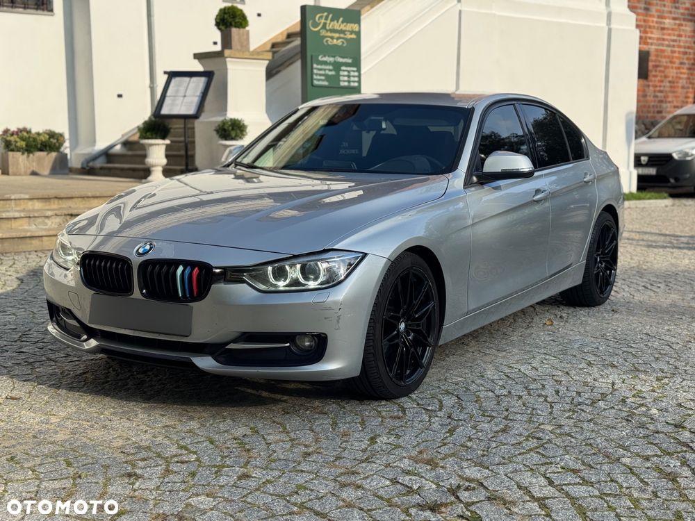 BMW Seria 3 320d - 4