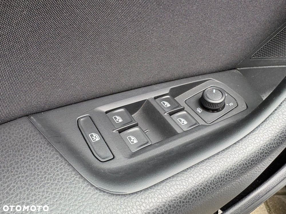 Volkswagen Passat - 20