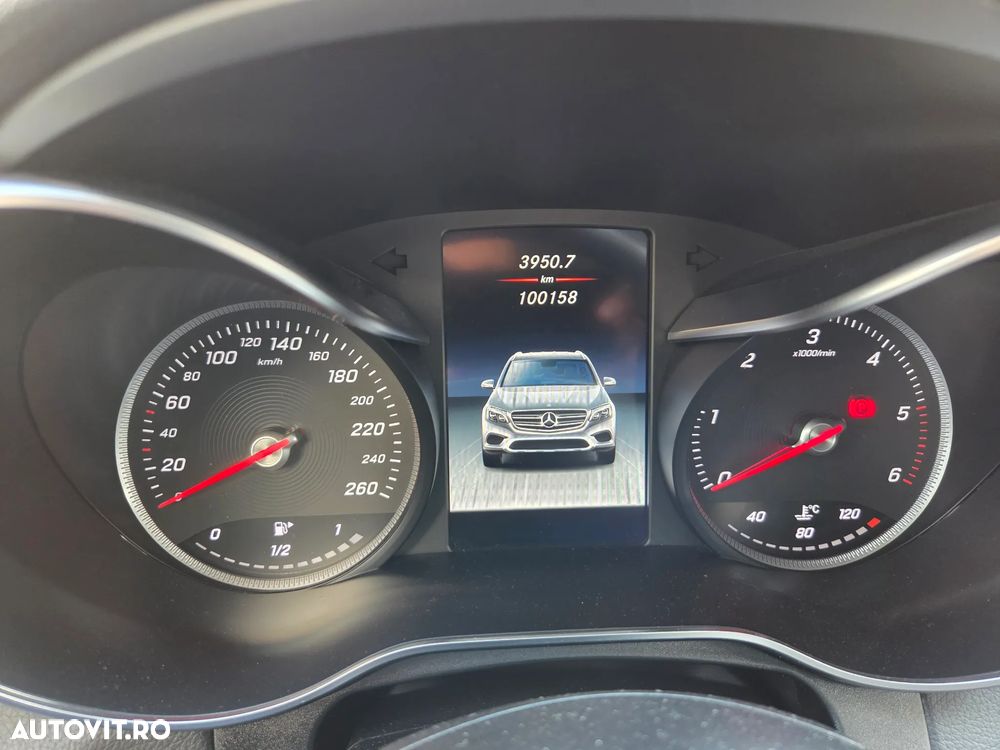 Mercedes-Benz GLC - 4