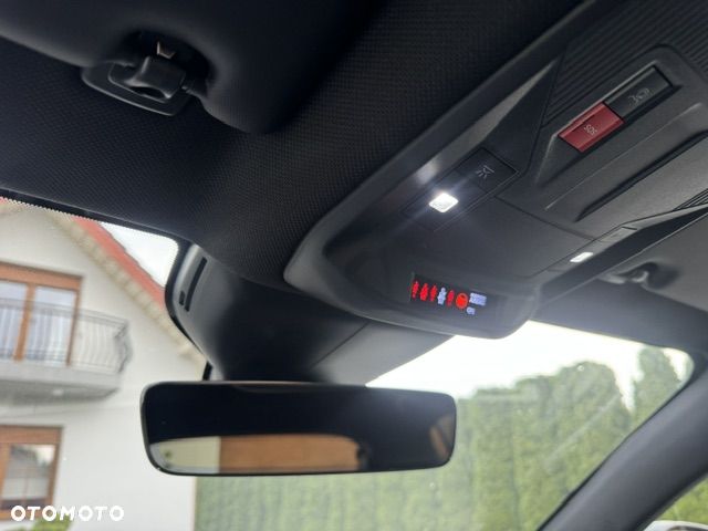 Peugeot 308 180 e-EAT8 GT - 25