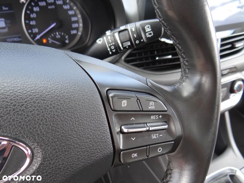 Hyundai i30 Kombi 1.4 Passion Plus - 23