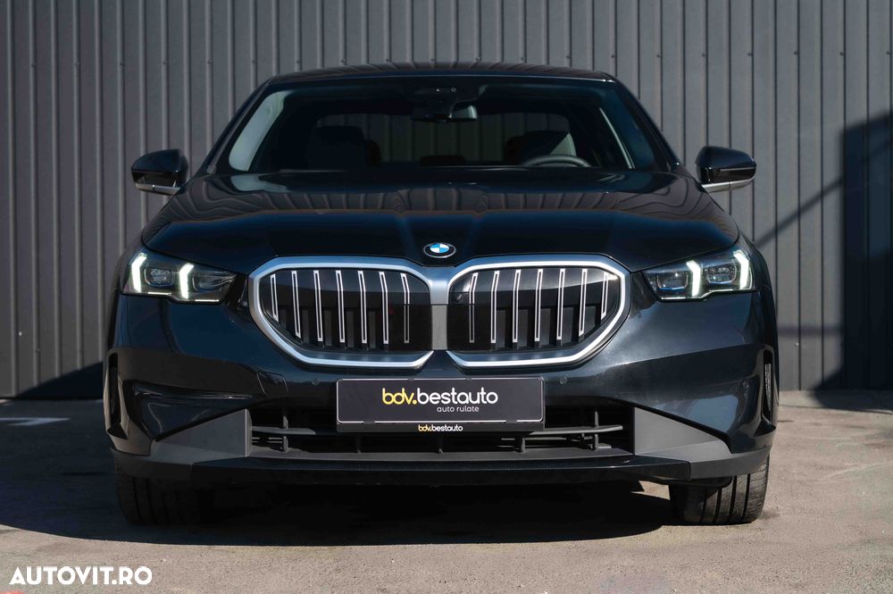 BMW Seria 5 520d xDrive Aut. - 2