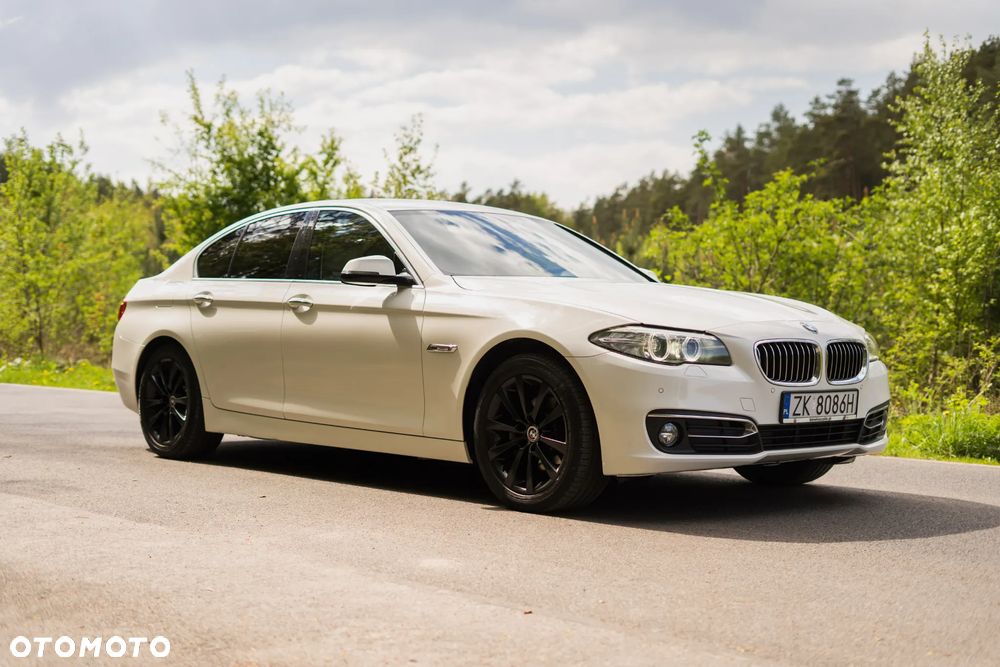 BMW Seria 5 520d xDrive Luxury Line - 7