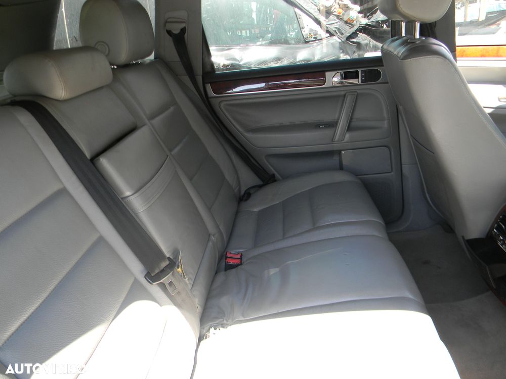Dezmembrari  VW TOUAREG (7L)  2002  > 2010 2.5 R5 TDI Motorina - 16