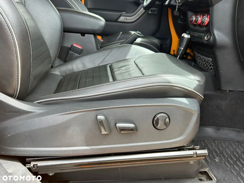 Jeep Wrangler - 15