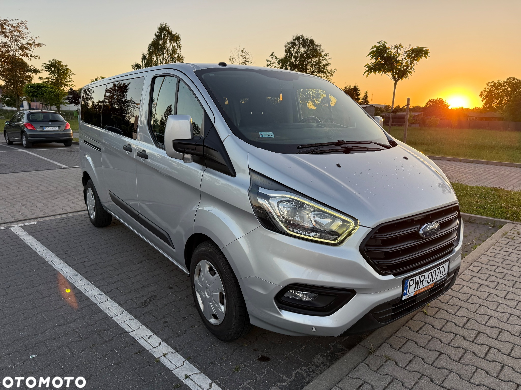 Ford Transit Custom Kombi 320 L2H1 Trend - 2