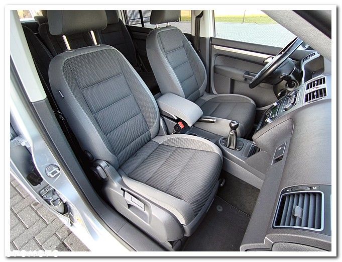 Volkswagen Touran 1.4 TSI Comfortline - 24