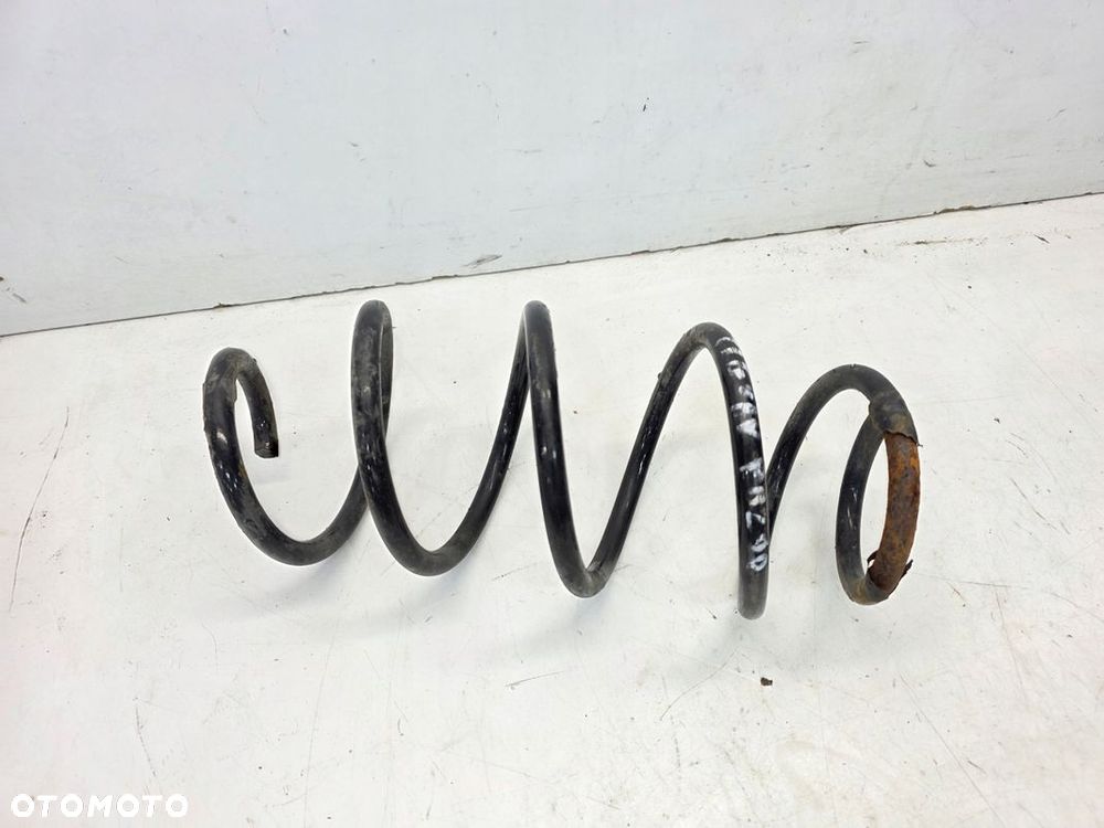 SPRĘŻYNA PRZÓD PRZEDNIA LEWA LUB PRAWA VW TIGUAN 5N 2X CZERWONA,1X ZIELONA