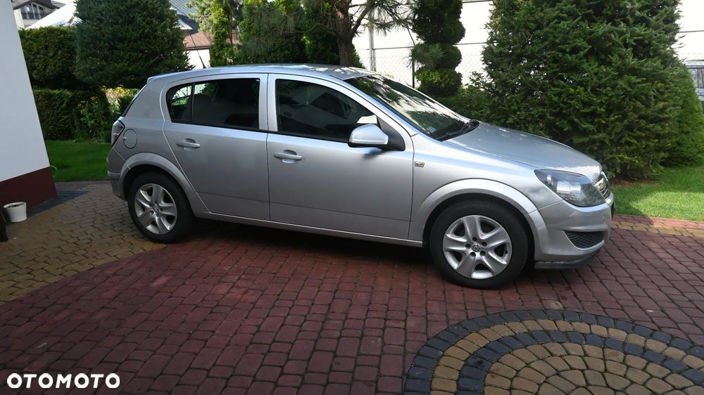 Opel Astra 1.3 CDTI Enjoy - 1
