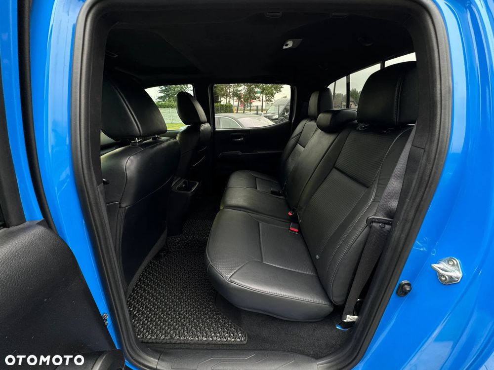 Toyota Tacoma - 26