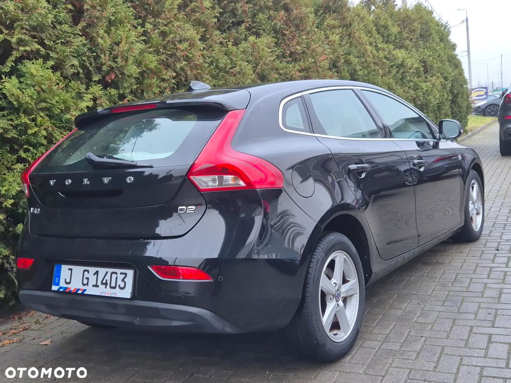 Volvo V40 D2 Drive-E Ocean Race - 11