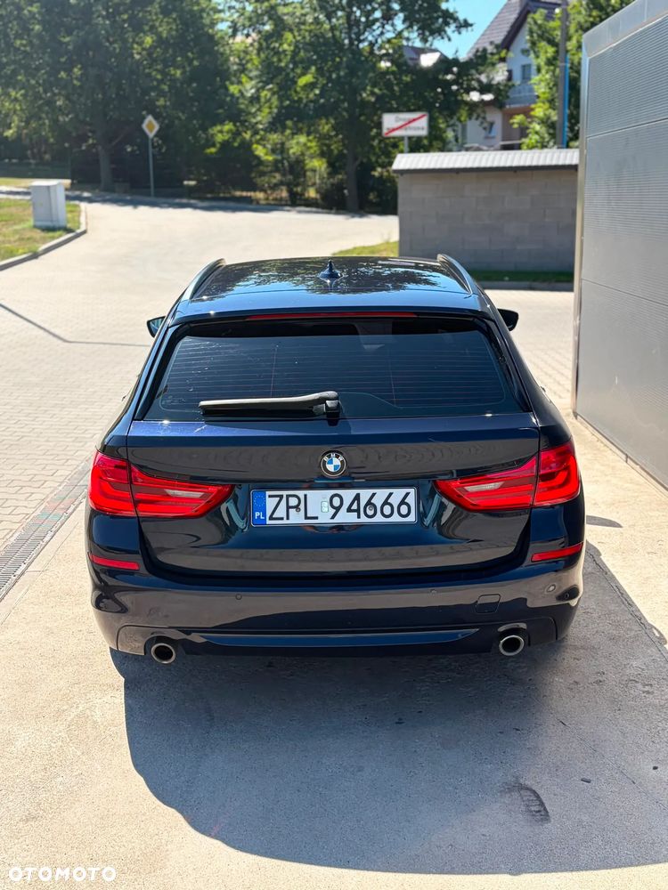 BMW Seria 5 520i - 13