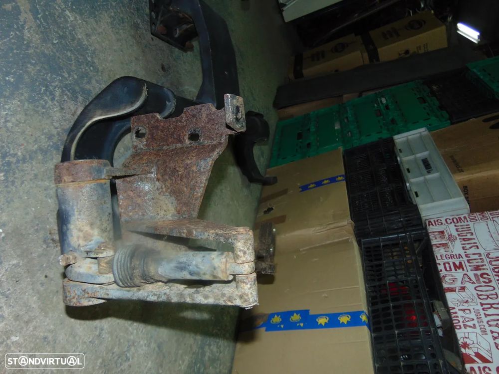 Opel Frontera A suporte pneu suplente - 6