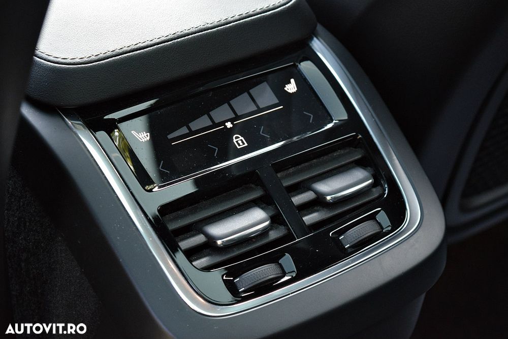 Volvo XC 90 B5 D AWD Ultimate Dark - 15