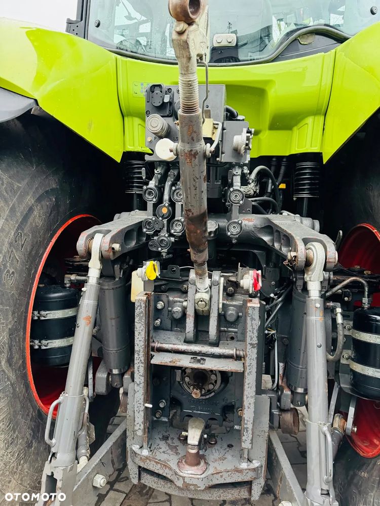 Claas Axion 850 - 13