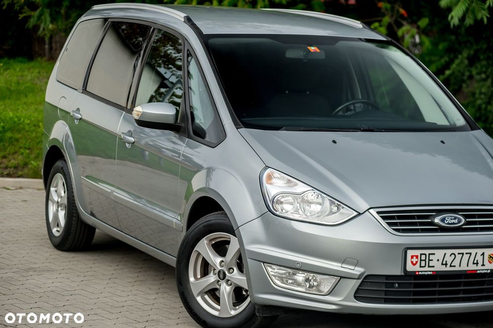 Ford Galaxy 2.0 FF Ghia - 23