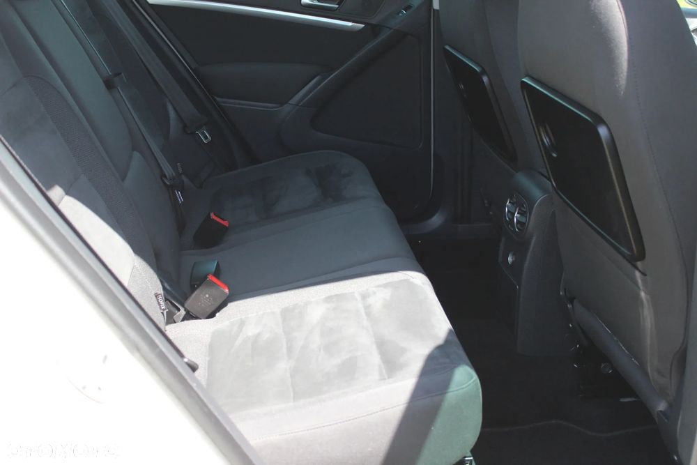 Volkswagen Tiguan 2.0 TDI 4Mot Perfectline R-Style DSG - 22
