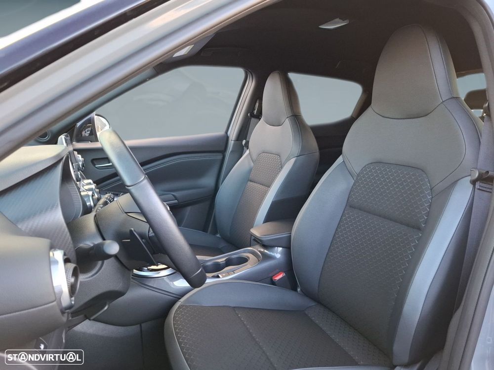Nissan Juke 1.0 DIG-T N-Connecta NAV.+TwoTone NC DCT — fotografia 19