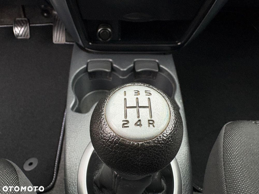 Suzuki SX4 1.6 GLX / Comfort - 37