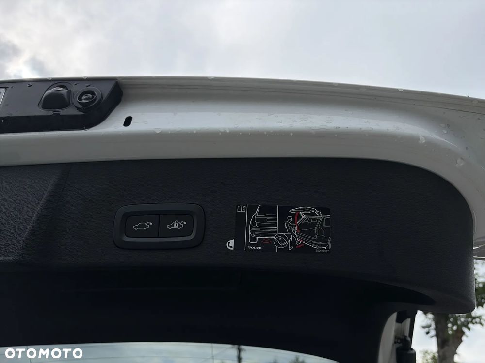 Volvo XC 40 T3 R-Design - 29