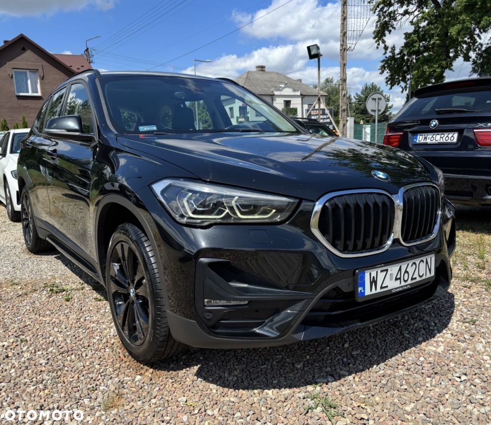 BMW X1 sDrive18i Sport Line - 1