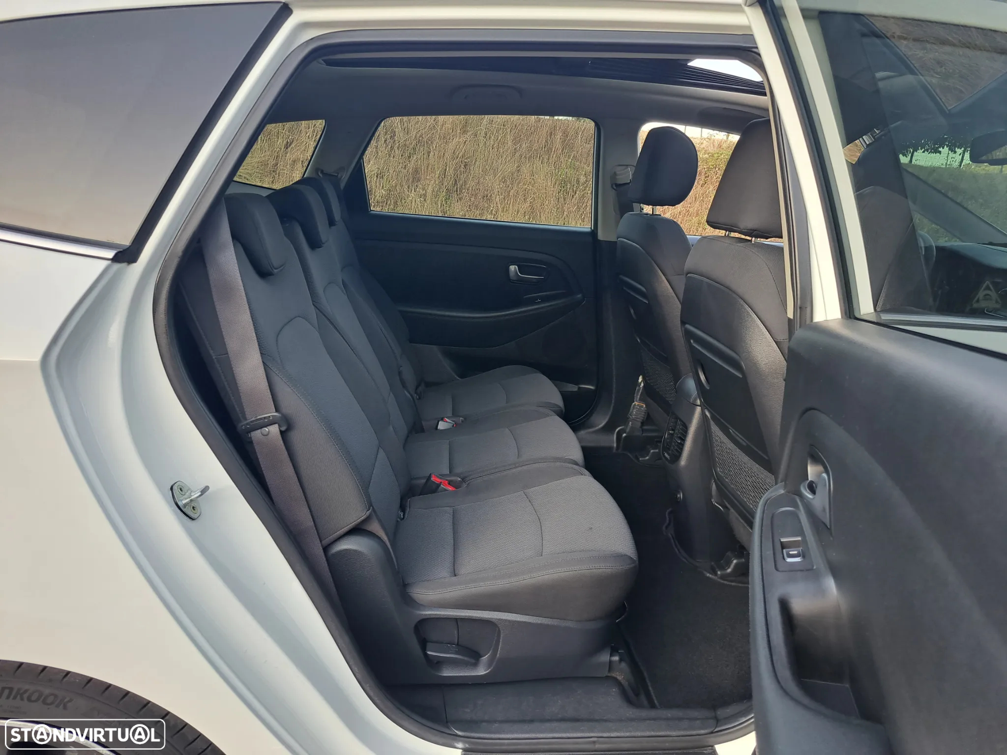 Kia Carens 1.7 CRDi ISG TX - 26