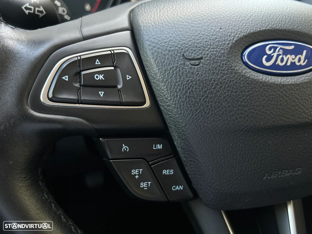 Ford Focus 1.5 TDCi Titanium - 16