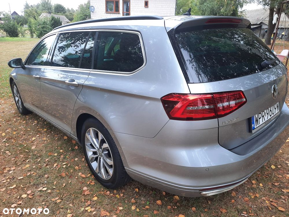 Volkswagen Passat 2.0 TDI SCR Comfortline - 13