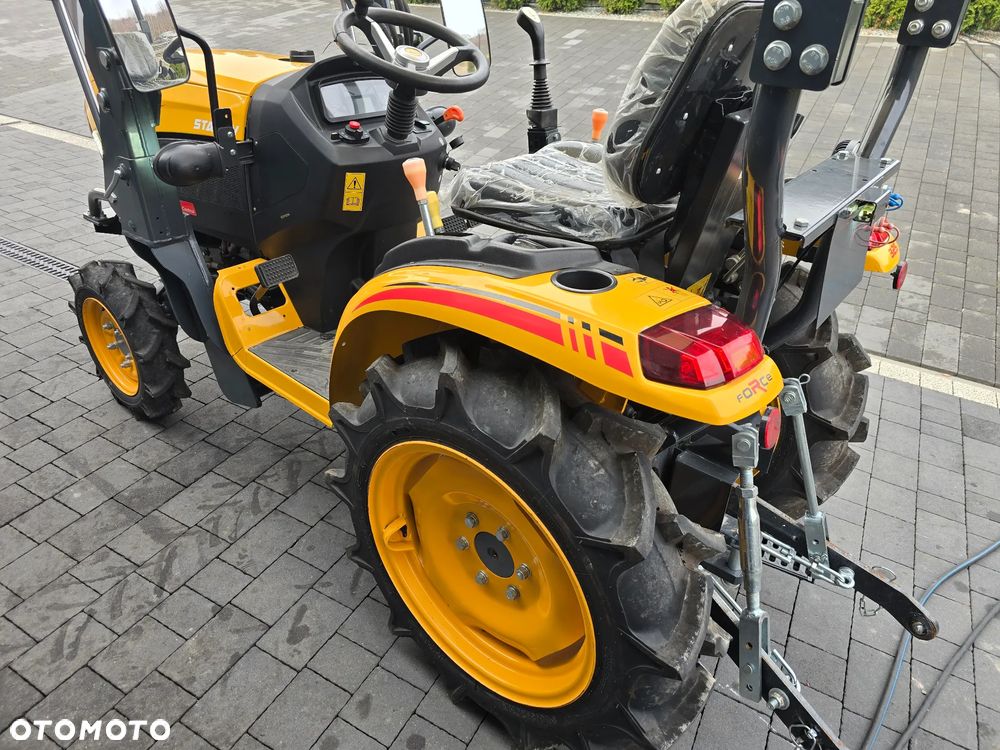 Kubota Force 325 - 8