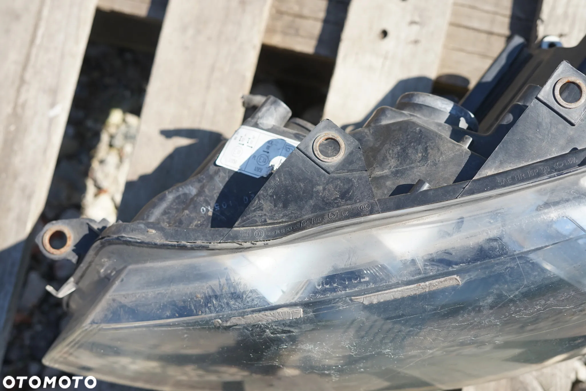 Lampa przód przednia lewa VW Golf VI 6 Anglik - 3