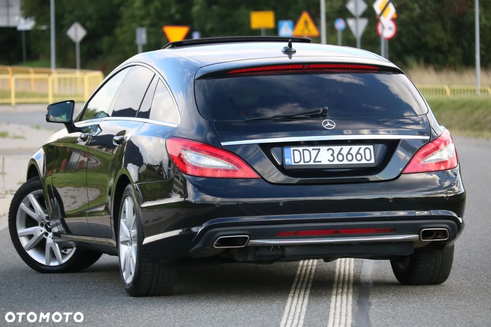 Mercedes-Benz CLS 350 CDI 4-Matic BlueEff - 28