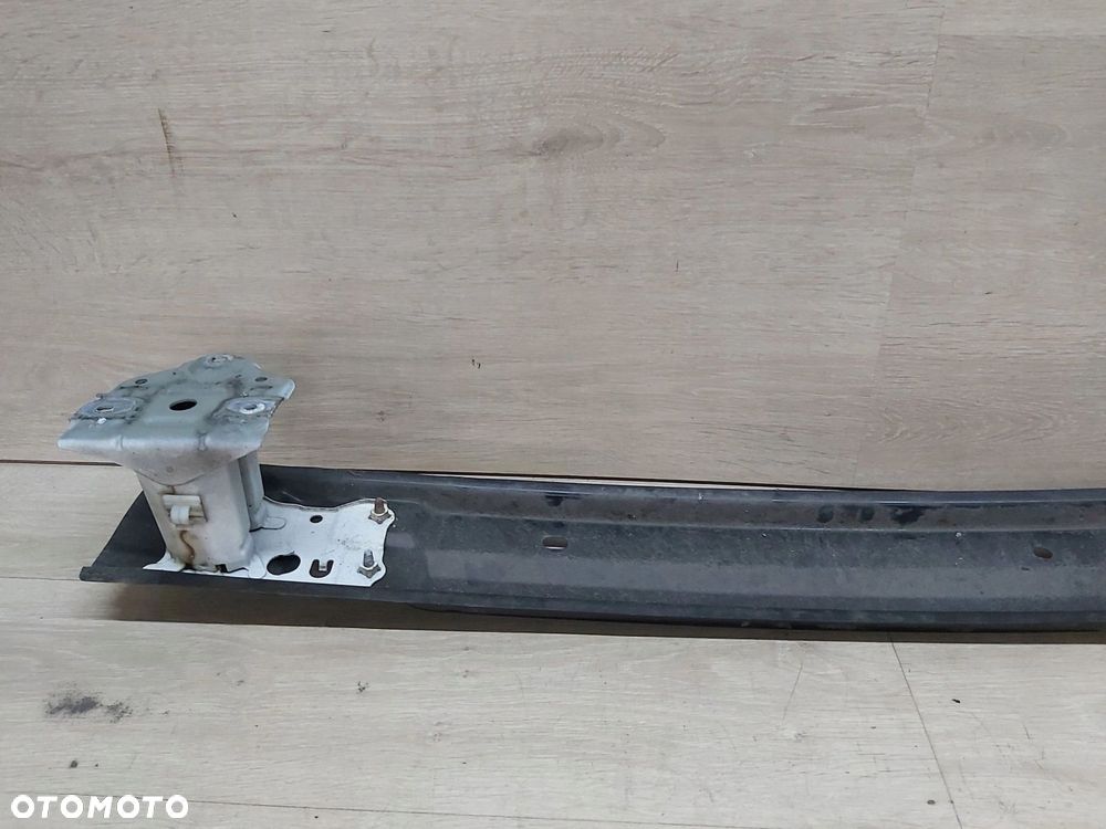 Toyota VERSO 09 - 18r belka zderzaka tył strefa zgniotu - 3