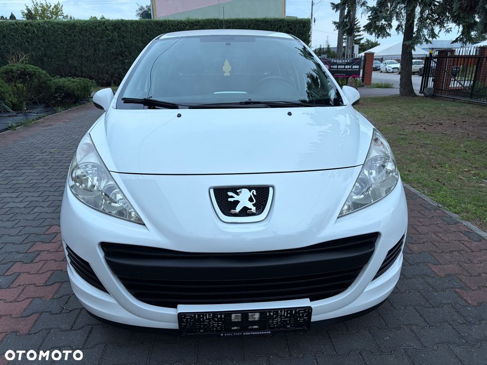 Peugeot 207 75 Millesim 200 - 21