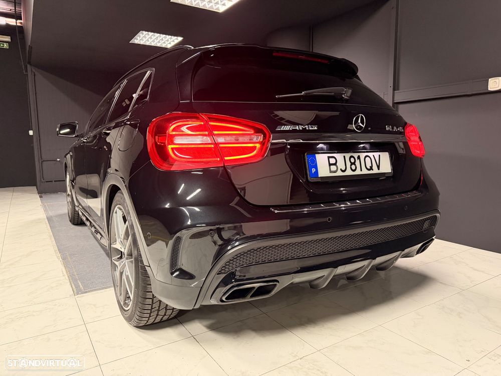 Mercedes-Benz GLA 45 AMG 4-Matic - 8