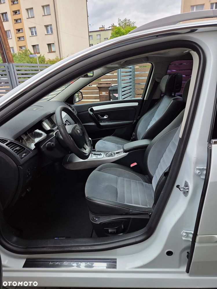 Renault Laguna 2.0 T Bose Edition - 27