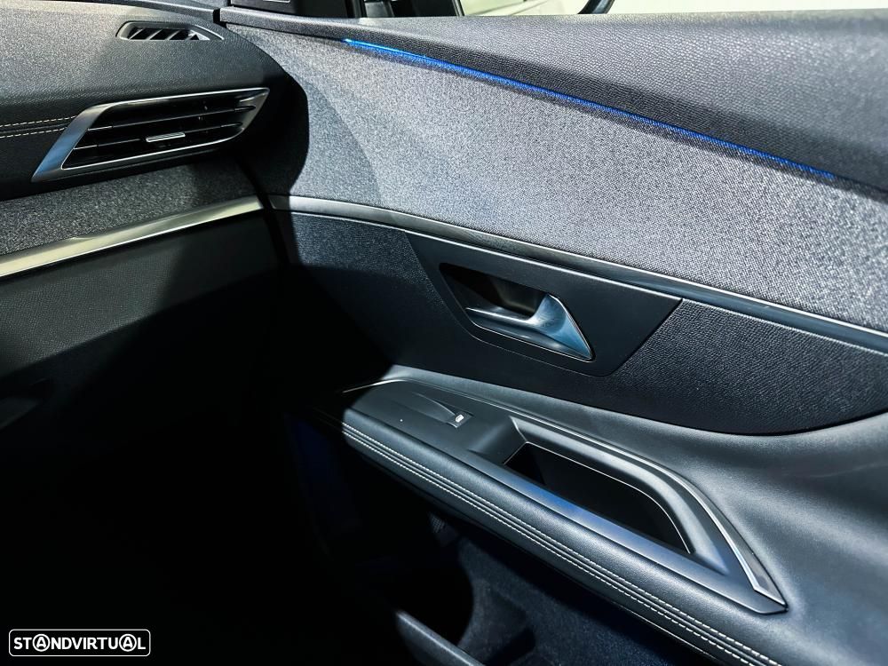 Peugeot 3008 1.6 PureTech GT EAT8 - 31