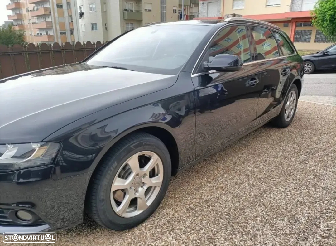 Audi A4 Avant 2.0 TDI Advance - 6