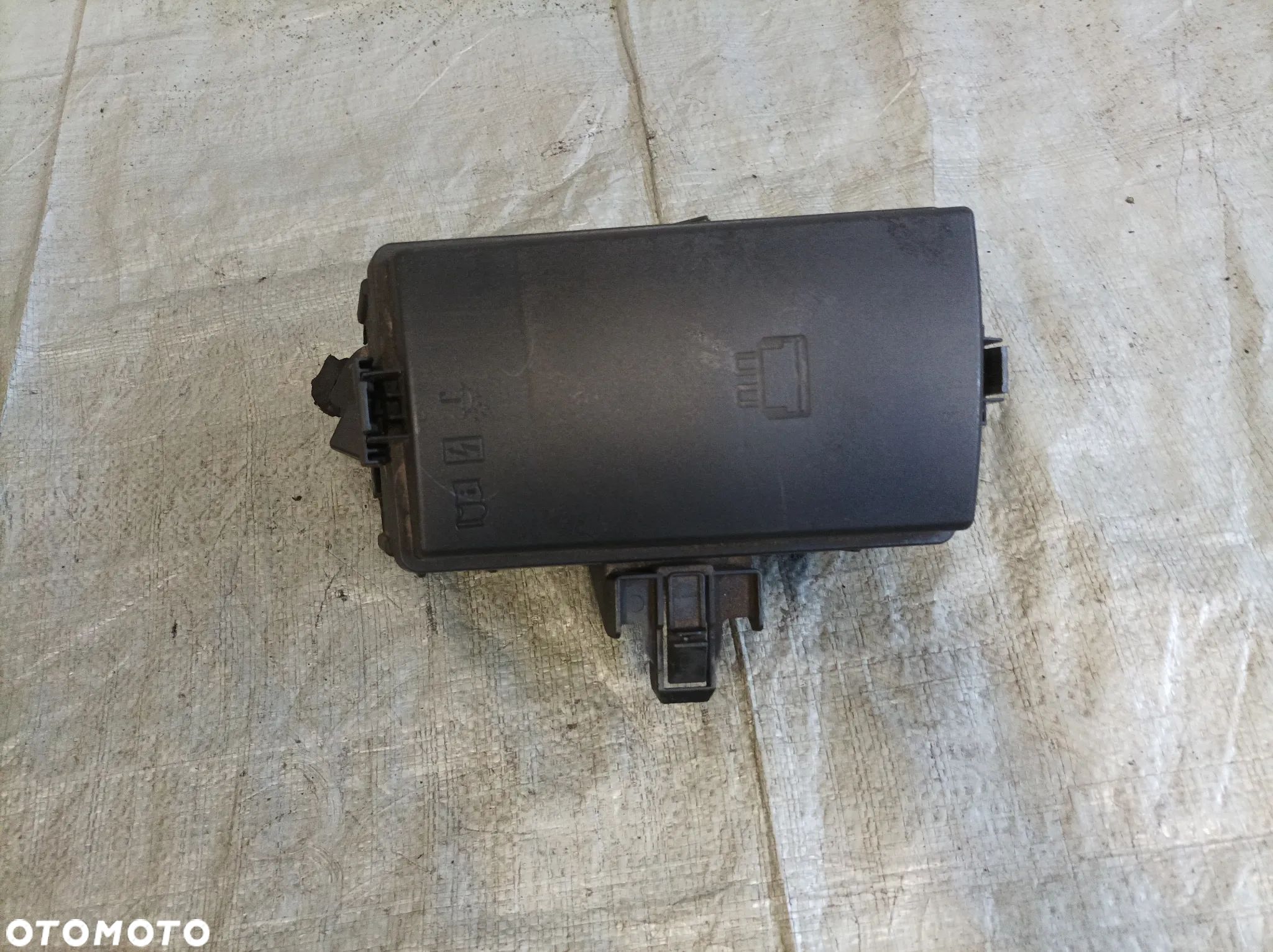 Skoda VW Audi obudowa skrzynki bezpieczników 5Q0907361D - 1