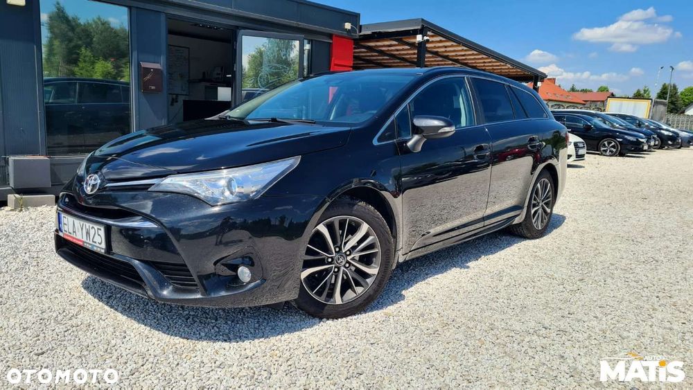 Toyota Avensis - 25
