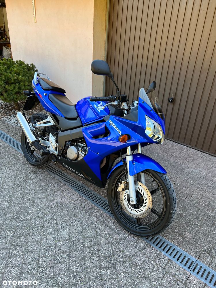 Honda CBR - 9