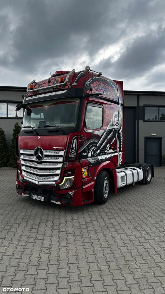 Mercedes-Benz ACTROS - 2