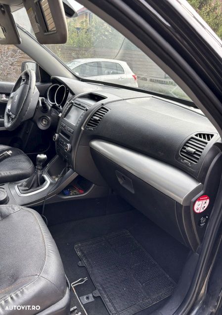 Kia Sorento - 10