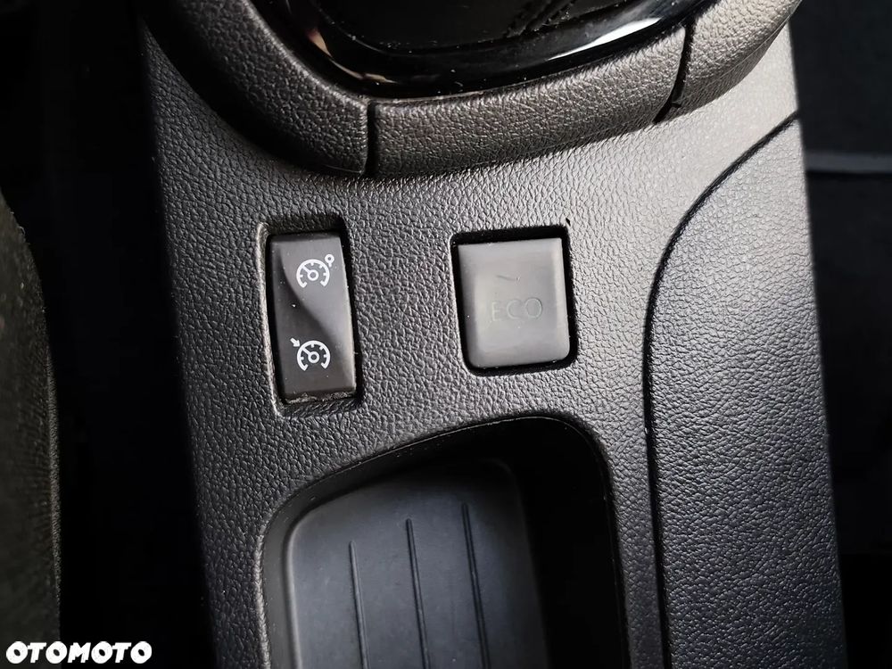 Renault Clio 0.9 Energy TCe Life - 17