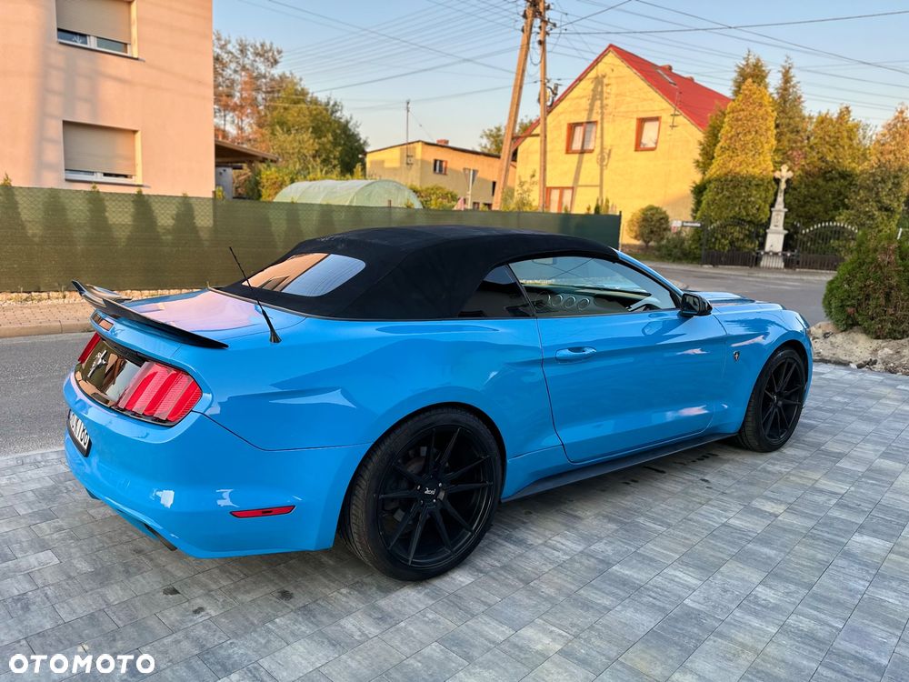 Ford Mustang - 2