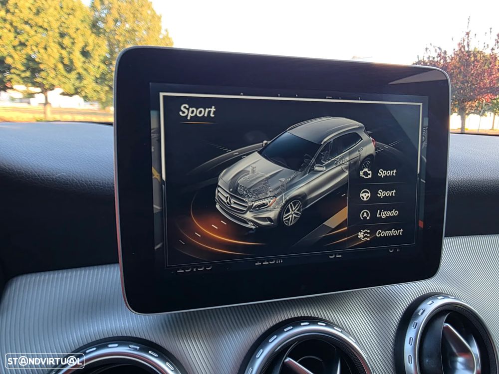 Mercedes-Benz GLA 220 d Urban - 28