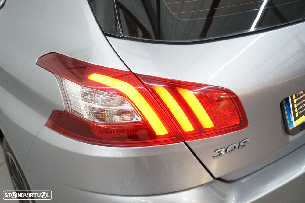 Peugeot 308 1.6 e-HDi Allure - 13