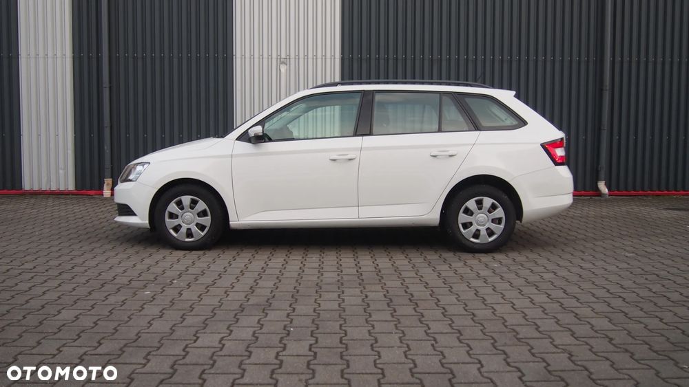 Skoda Fabia 1.0 MPI Active - 37