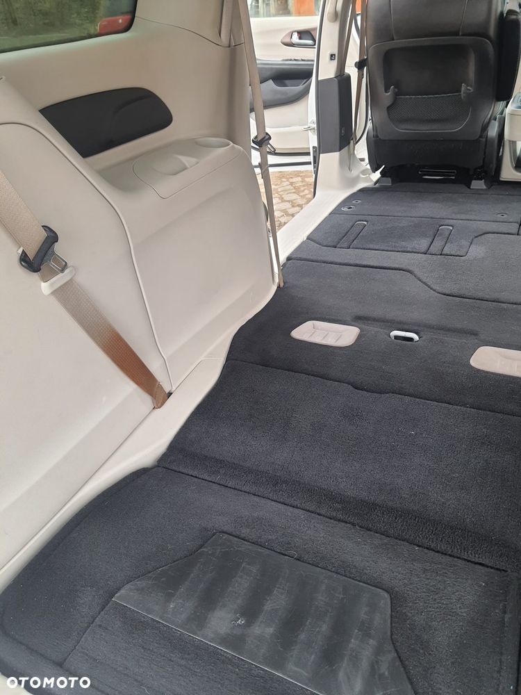 Chrysler Voyager - 17