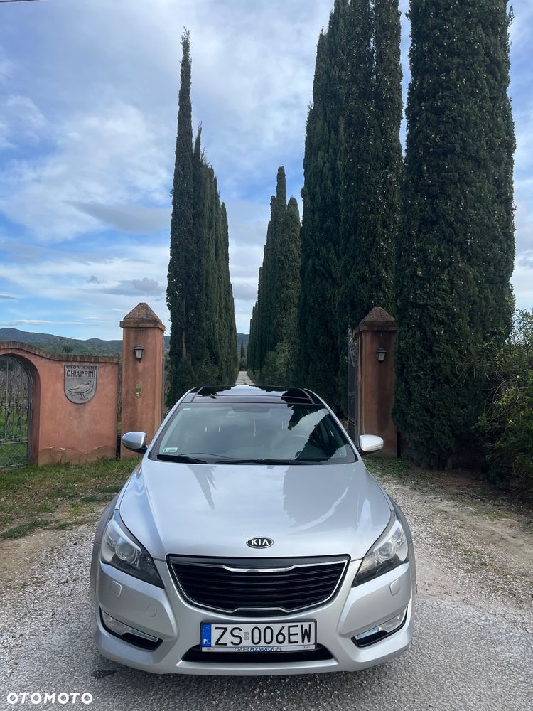 Kia Cadenza - 10